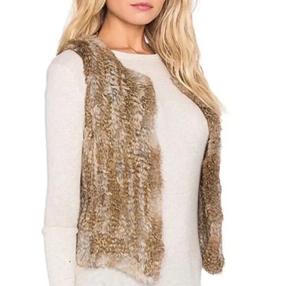 525 America Soft Luxe Genuine Rabbit Fur Sleeveless Open Vest Brown Cream Medium - Picture 2 of 16